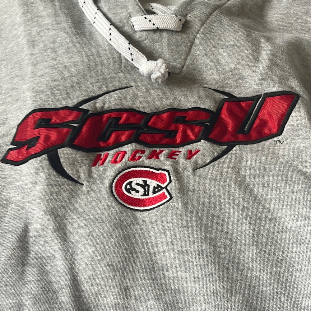 Minnesota SCSU sweater